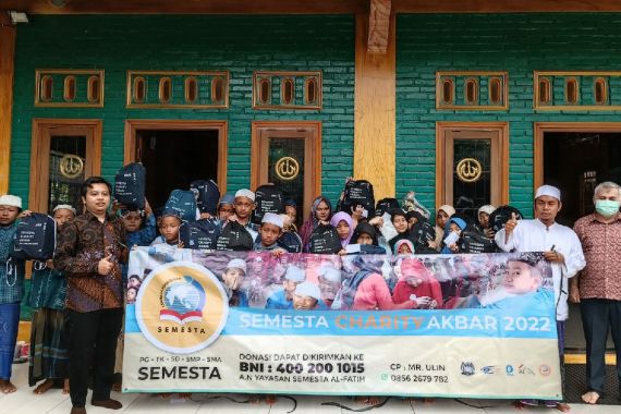 Jelang Ramadan, Siswa Semesta Diajak Berbagi dengan Anak Yatim Piatu - JPNN.COM