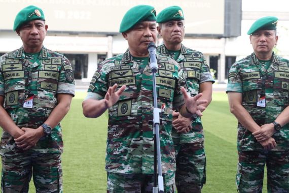 KSAD Jenderal TNI Dudung Abdurachman: Saya Tidak Ingin Prajurit Saya Menderita - JPNN.COM