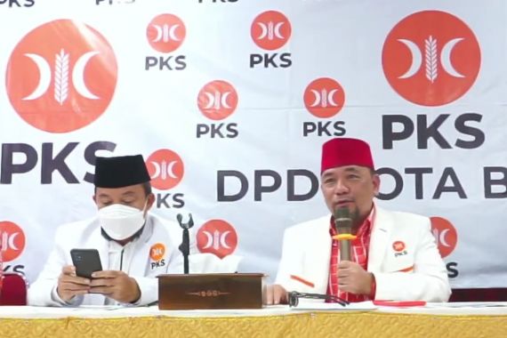 Chairoman Dicopot dari Ketua DPRD Kota Bekasi, PKS Tunjuk Sosok Ini Jadi Pengganti - JPNN.COM