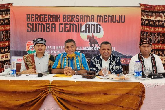 IKBS Deklarasikan Perjuangan Provinsi Sumba - JPNN.COM