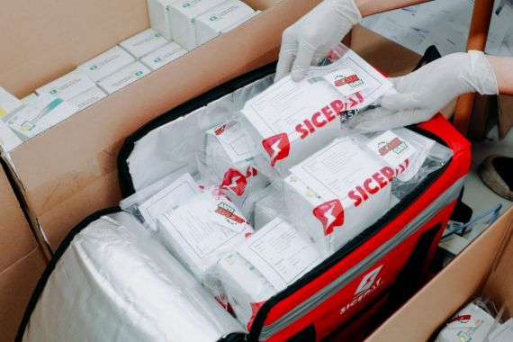 SiCepat Ekspres Distribusikan Obat Gratis untuk Pasien Isoman - JPNN.COM