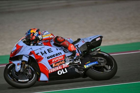 MotoGP Qatar 2022: Bastianini Pertama Kali Start di Garis Depan - JPNN.COM