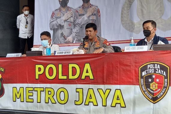 Asal Usul Seragam Polisi Gadungan Komjen YD Penipu Wanita Rp 1 Miliar Diusut, Ternyata - JPNN.COM