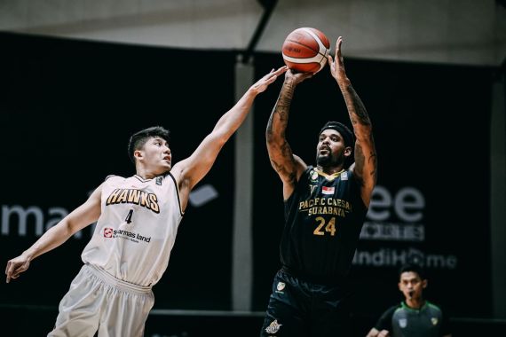 IBL 2022: Pacific Caesar Surabaya Libas Tangerang Hawks, Ini Kunci Kemenangannya - JPNN.COM