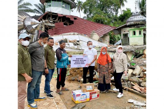 BNI Salurkan Bantuan bagi Korban Gempa di Sumbar, Apa Saja? - JPNN.COM
