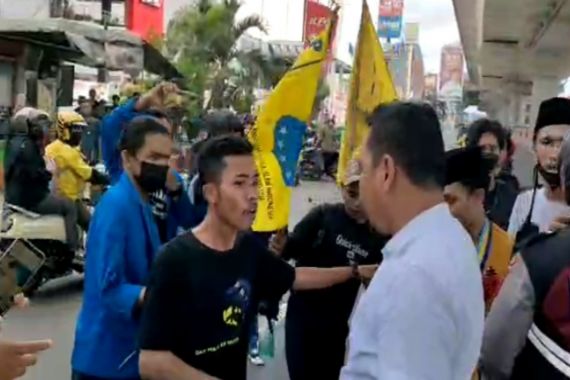 PMII Makassar Kecam Kekerasan Polisi terhadap Pedemo di Kantor DPRD - JPNN.COM