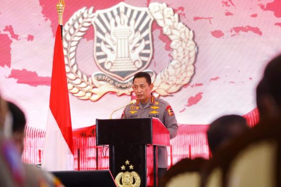 Kapolri: Tidak Ada Kata Lain, Siap dan Laksanakan  - JPNN.COM