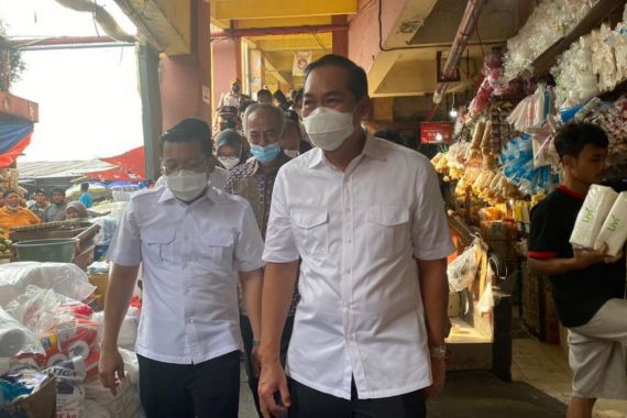 Bersama Mendag, NFA Pantau Harga Sejumlah Komoditas Pangan di Pasar Tradisional - JPNN.COM