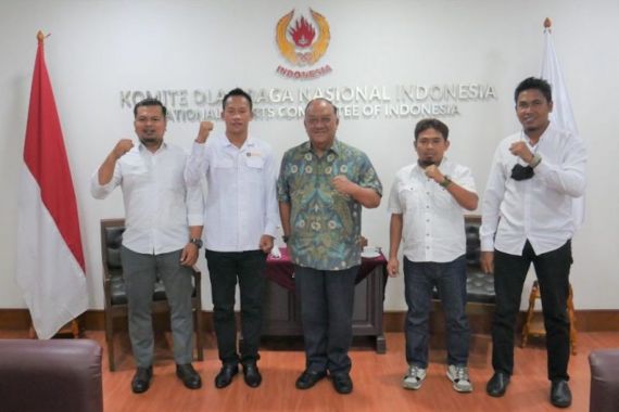 Daud Yordan Punya Tekad Besar Mengembangkan Olahraga Bela Diri di Kayong Utara  - JPNN.COM