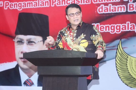 Ahmad Basarah: Kepala Daerah Wajib Ajak Masyarakat Tangkal Radikalisme - JPNN.COM