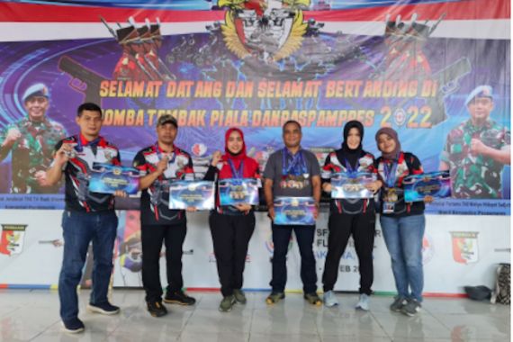 Inilah Atlet Menembak TNI AL Peraih Piala Danpaspampres 2022 - JPNN.COM