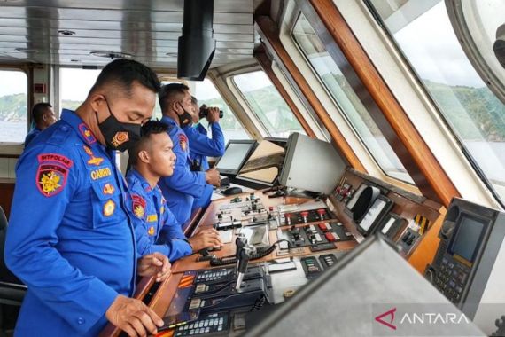 Polair Gagalkan Penyelundupan Pekerja Migran di Perairan Batam - JPNN.COM