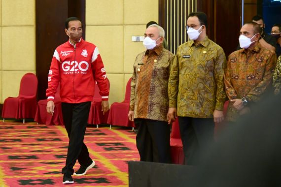 Begini Kegiatan Jokowi dengan Gubernur se-Indonesia Hari Ini di IKN, Semua Kumpul - JPNN.COM