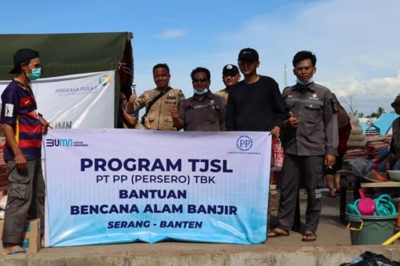 Jalankan Program TJSL, PT PP Salurkan Berbagai Bantuan untuk Korban Bencana Alam - JPNN.COM