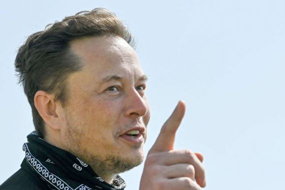 Elon Musk Tantang Vladimir Putin Berkelahi, Taruhannya Luar Biasa - JPNN.COM