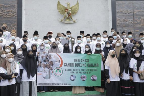 Ratusan Santri di Banten Bersepakat, Ganjar Pranowo Bebas Korupsi - JPNN.COM