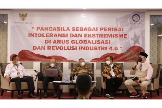 BPIP Dorong Generasi Milenial Berpegang Teguh pada Nilai Pancasila - JPNN.COM