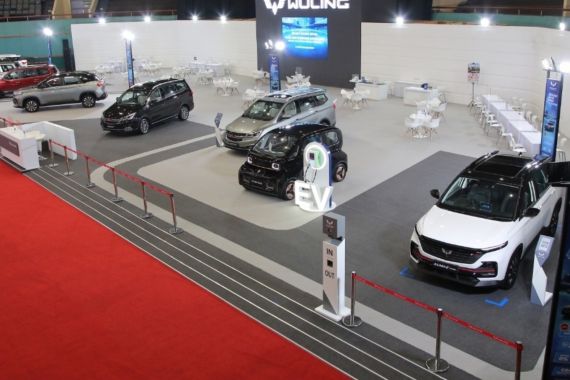 Sederet Mobil Listrik Ramaikan Jakarta Auto Week 2022 - JPNN.COM