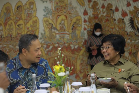Menteri Siti Optimistis Para Rimbawan Mampu Menerapkan Gerakan Berakhlak - JPNN.COM