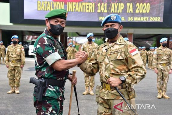 Sukses Menjaga Perdamaian Dunia di Lebanon, Prajurit TNI Dipuji Pangdam Sriwijaya - JPNN.COM