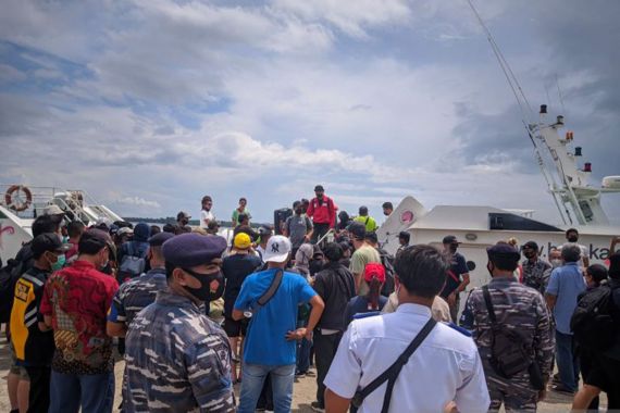 Penumpang Kapal Cepat Menuju Lombok Membeludak, Mau Nonton MotoGP? - JPNN.COM