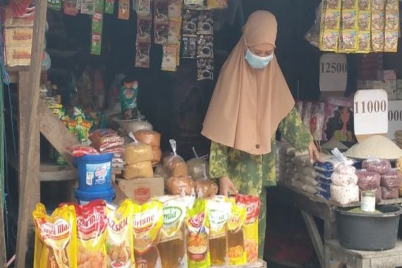 Harga Minyak Goreng Hari Ini untuk Wilayah DKI Jakarta Turun, tetapi - JPNN.COM