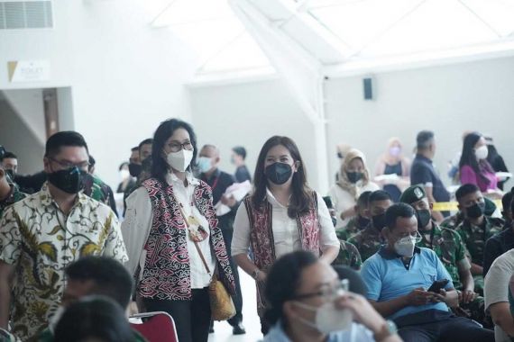 Buka Sentra Vaksinasi dan Donor Darah, Yanti Airlangga Ingin Galang Partisipasi Publik - JPNN.COM