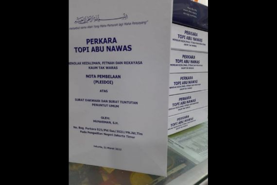 Munarman Bacakan Pleidoi Berjudul Topi Abu Nawas, Begini Penjelasan Aziz Yanuar - JPNN.COM