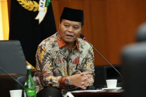 HNW Minta Pemerintah Perjuangkan Penambahan Kuota Jemaah Haji Indonesia - JPNN.COM