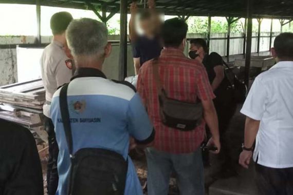 Innalillahi, Pejabat UPTD Banyuasin Ditemukan Tewas Mengenaskan di Kandang Ayam - JPNN.COM