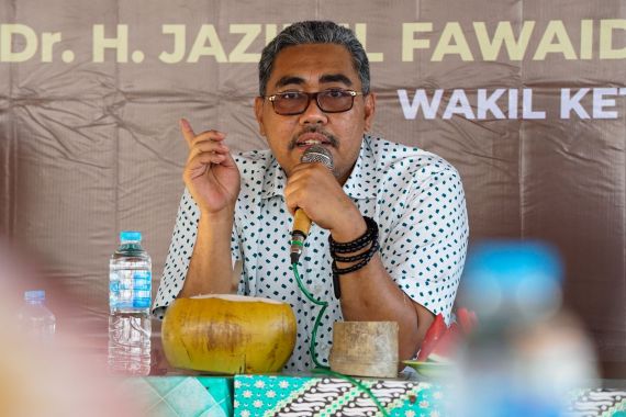 Gus Jazil Dorong Kades Kembangkan Potensi Alam di Pulau Bawean - JPNN.COM