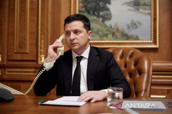 Getol Minta Bantuan Asing, Pejabat Ukraina Ternyata Doyan Korupsi - JPNN.COM