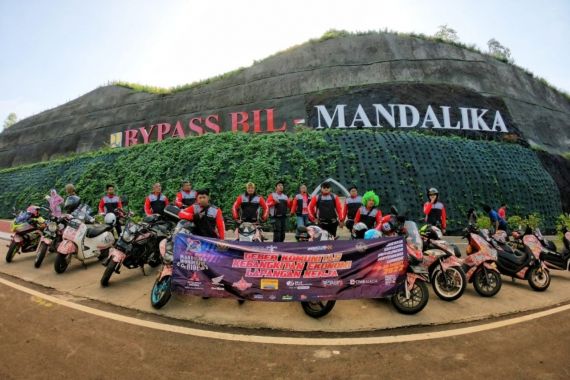 Sandiaga Uno Mengapresiasi Usaha Geber Komunitas di MotoGP Indonesia - JPNN.COM