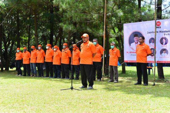 Di Jambore Buruh Nasional, Presiden PKS Berkomitmen Kawal Kesejahteraan Pekerja - JPNN.COM