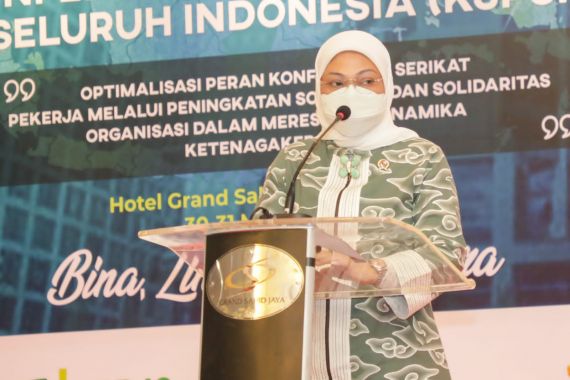 Menaker Ida Fauziyah: Saya Doakan KSPSI Istikamah Mengawal Buruh di Indonesia - JPNN.COM