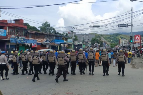 Jelang Demo Penolakan DOB Papua, Ada Peringatan dari Kombes Gustav - JPNN.COM