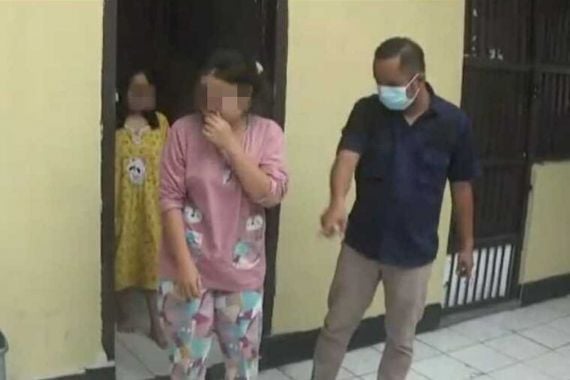 Dua Pembantu Tepergok Ngamar Bareng Sang Pacar di Rumah Majikan - JPNN.COM