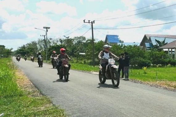 Patroli Karhutla, Irjen Nanang Avianto Naik Motor Trail, Ini Pesannya  - JPNN.COM