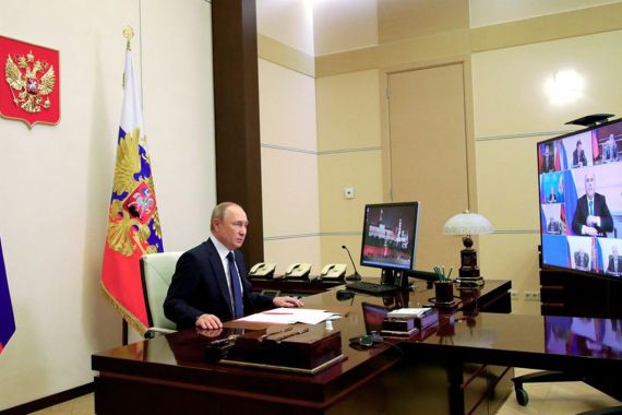 Kehidupan Pribadi Vladimir Putin, Berjalan Seperti Bebek - JPNN.COM