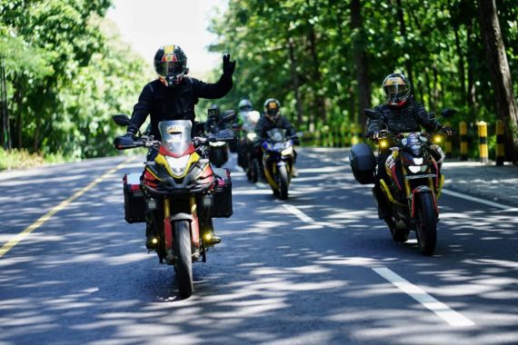 5 Motovlogger Buktikan Oli X-TEN Double Ester Mampu Taklukkan Rute Depok-Mandalika - JPNN.COM