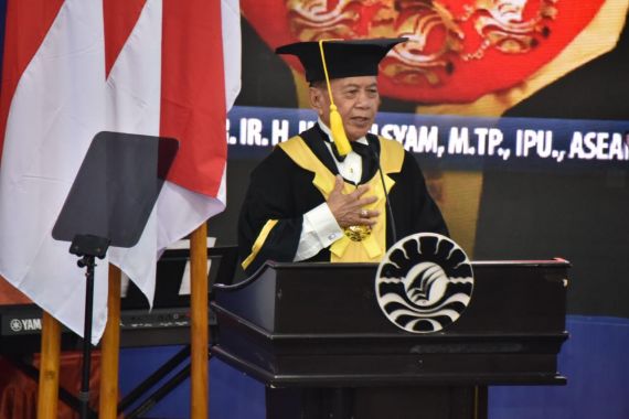 Syarief Hasan Resmi Bergelar Profesor, Rektor UNM: Orasi Ilmiahnya Luar Biasa - JPNN.COM