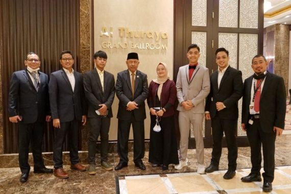 Kemnaker: Banyak Peluang Bekerja di Abu Dhabi yang Bisa Dimanfaatkan Pekerja Indonesia - JPNN.COM