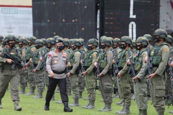 Irjen Panca Sambut 205 Personel Brimob Polda Sumut dari Papua  - JPNN.COM