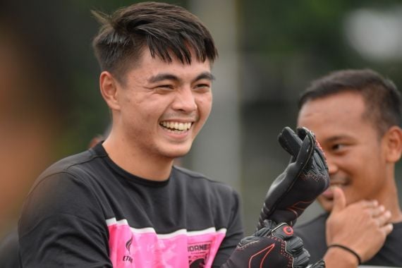 Akhiri 7 Musim dengan Borneo FC, Gianluca Pandeynuwu Berlabuh ke Mana? - JPNN.COM