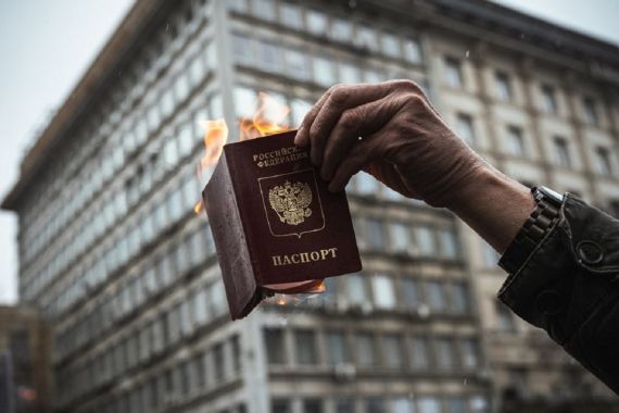 Sekitar 1.500 Warga Rusia Masih Terkena Sanksi Uni Eropa - JPNN.COM