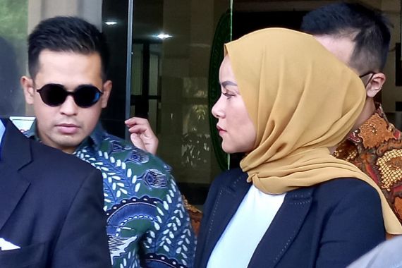 Suami Olla Ramlan Bakal Cabut Laporan di Polres Jakarta Selatan - JPNN.COM