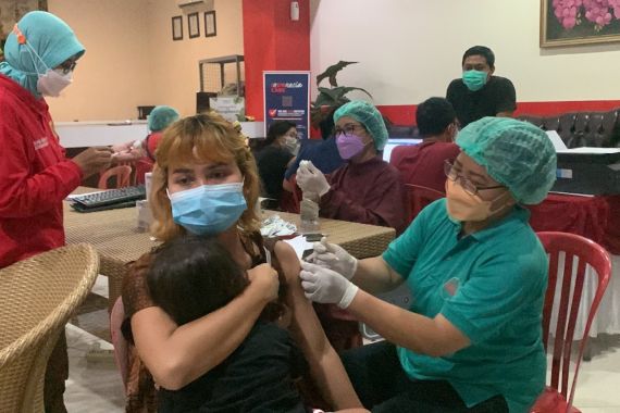 BIN Gencarkan Vaksinasi Malam Hari Untuk Cegah Penyebaran Covid-19 Selama Ramadan - JPNN.COM