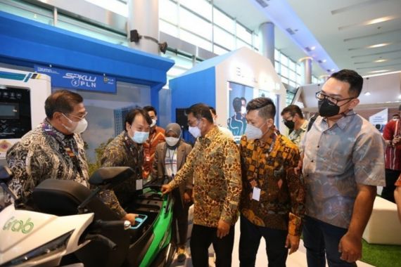 Moeldoko Sebut Indonesia Sudah Siap Menuju Era Elektrifikasi - JPNN.COM