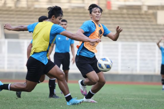 Timnas Indonesia U-23 Mulai Berlatih, 7 Pemain Ini Belum Bergabung - JPNN.COM