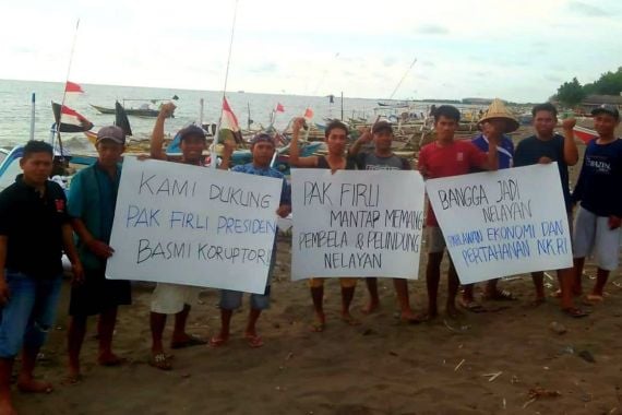 Nelayan Takalar Merinding Disebut Pahlawan Oleh Ketua KPK Firli Bahuri - JPNN.COM